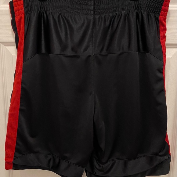 Vintage Nike Force Black & Red Basketball Shorts - Picture 7 of 9